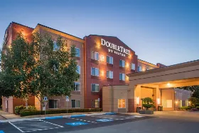 Photograph of DoubleTree by Hilton, Salem