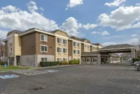 Photograph of Comfort Suites,