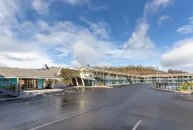 Photograph of Days Inn, Roseburg