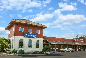 Photograph of Travelodge, Halsey
