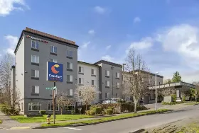 Photograph of Comfort Suites, Eugene