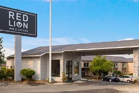 Photograph of Red Lion Inn & Suites Grants Pass, Grants Pass