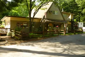 Photograph of Cascade Locks / Portland East KOA Holiday, Cascade Locks