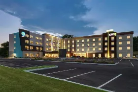 Photograph of Home2 Suites, Easton