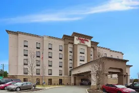 Photograph of Hampton Inn, Waynesburg
