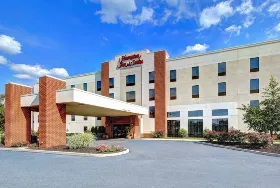 Photograph of Hampton Inn, Harrisburg