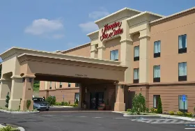 Photograph of Hampton Inn, West Middlesex