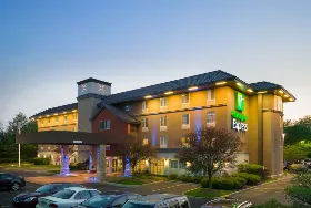 Photograph of Holiday Inn Express, Langhorne