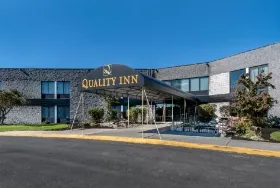 Photograph of Quality Inn, Carlisle