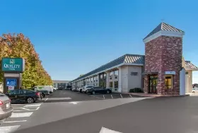 Photograph of Quality Inn, Harrisburg
