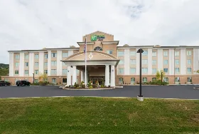 Photograph of Holiday Inn Express, Dickson City