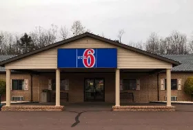 Photograph of Motel 6, Bloomsburg