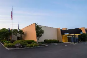 Photograph of Park Inn by Radisson Sharon, PA, West Middlesex