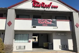 Photograph of Red Roof Inn, Somerset