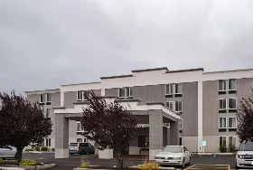 Photograph of Baymont by Wyndham, Dunmore