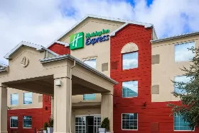 Photograph of Holiday Inn Express & Suites, Reading