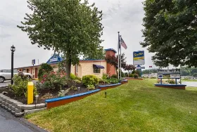 Photograph of Scottish Inns, New Cumberland