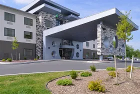 Photograph of Holiday Inn Express, Shippensburg