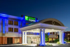 Photograph of Holiday Inn Express, Bensalem