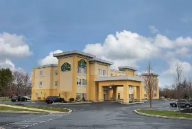 Photograph of La Quinta Inn & Suites, Harrisburg