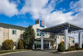 Photograph of Motel 6, Pottstown