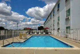 Photograph of Motel 6, King Of Prussia