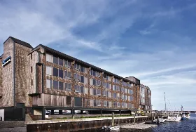 Photograph of Club Wyndham Inn on Long Wharf, Newport