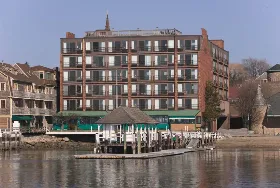 Photograph of Club Wyndham Inn on the Harbor, Newport