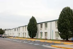 Photograph of Motel 6, Warwick