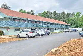 Photograph of HomeTowne Studios, Greenville