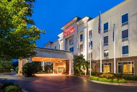 Photograph of Hampton Inn, Clinton