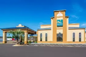 Photograph of Quality Inn, Lake City