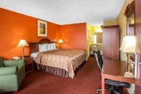 Photograph of Quality Inn, Duncan