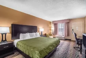 Photograph of Quality Inn, Santee
