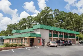 Photograph of Super 8, Columbia
