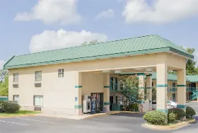 Photograph of Super 8, Columbia