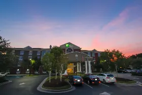 Photograph of Holiday Inn Express & Suites Charleston-North, North Charleston