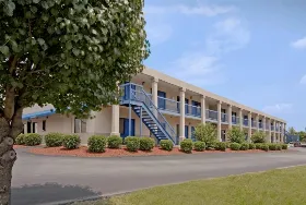 Photograph of Americas Best Value Inn, Columbia