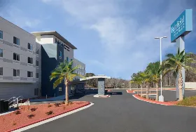Photograph of Fairfield Inn & Suites, Seneca