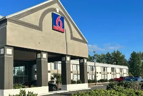 Photograph of Motel 6, Rock Hill