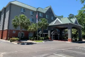 Photograph of Country Inn & Suites, North Charleston
