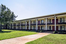 Photograph of Red Roof Inn & Suites, Greenwood