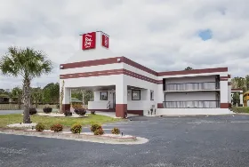 Photograph of Red Roof Inn, Walterboro