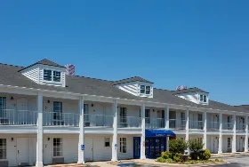 Photograph of Baymont by Wyndham, Easley