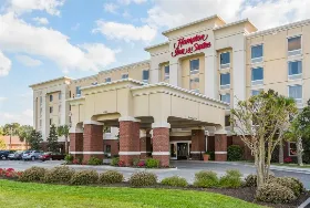 Photograph of Hampton Inn - Suites Florence-North-I-95, Florence