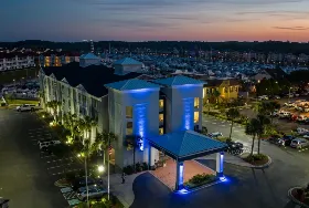 Photograph of Holiday Inn Express, Little River