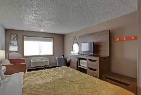 Photograph of Quality Inn, Pierre