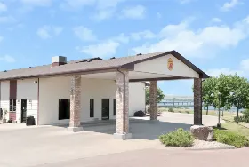 Photograph of Super 8, Chamberlain