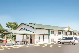 Photograph of Super 8, Miller