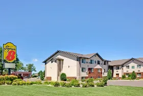 Photograph of Super 8 by Wyndham Aberdeen East, Aberdeen